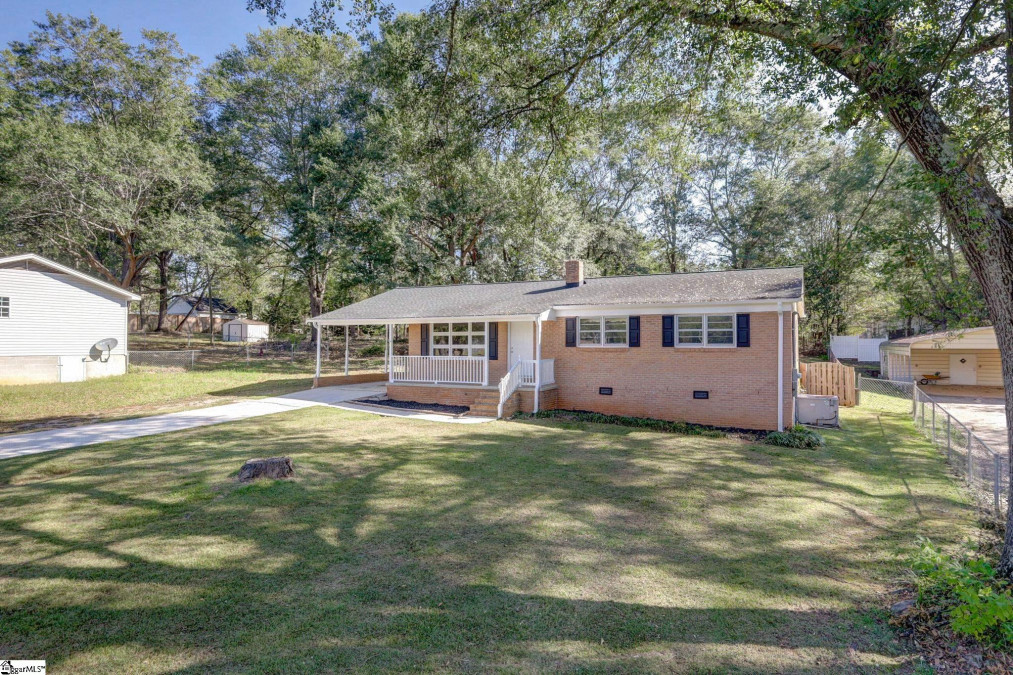 123 Taylors  Taylors, SC 29687