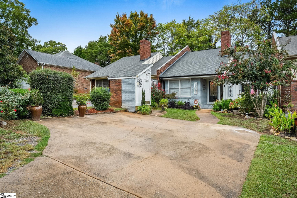 3 Woodbridge  Anderson, SC 29621