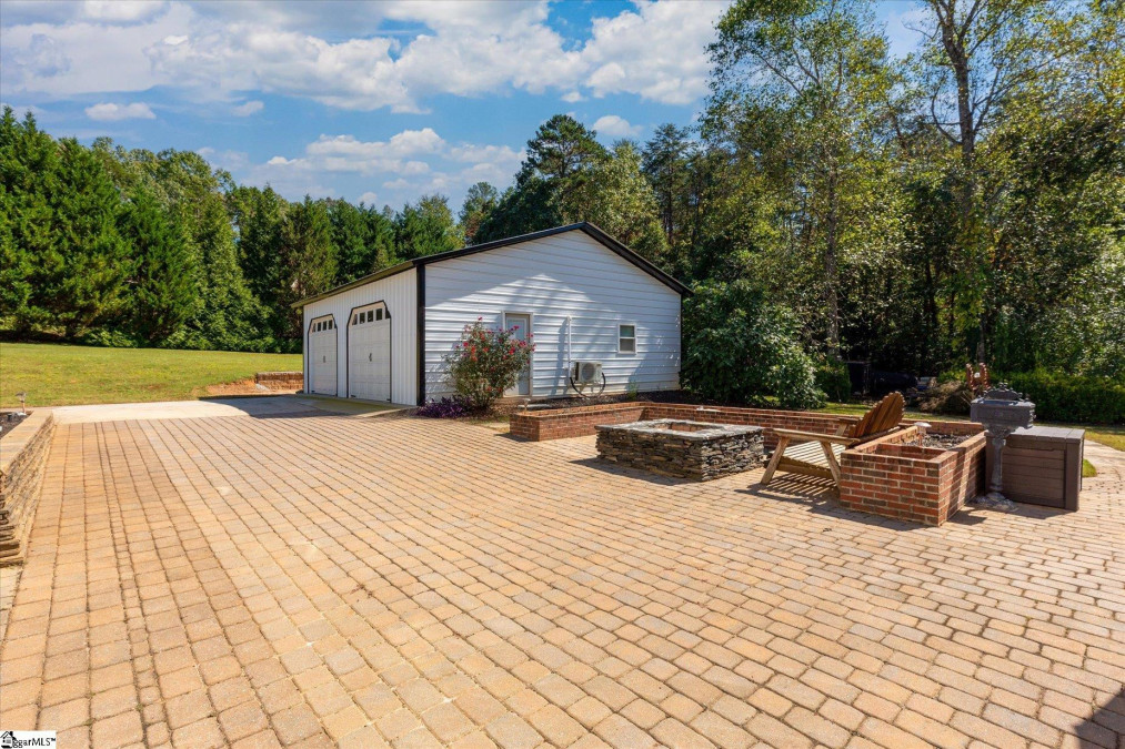 201 Woodbridge  Easley, SC 29642