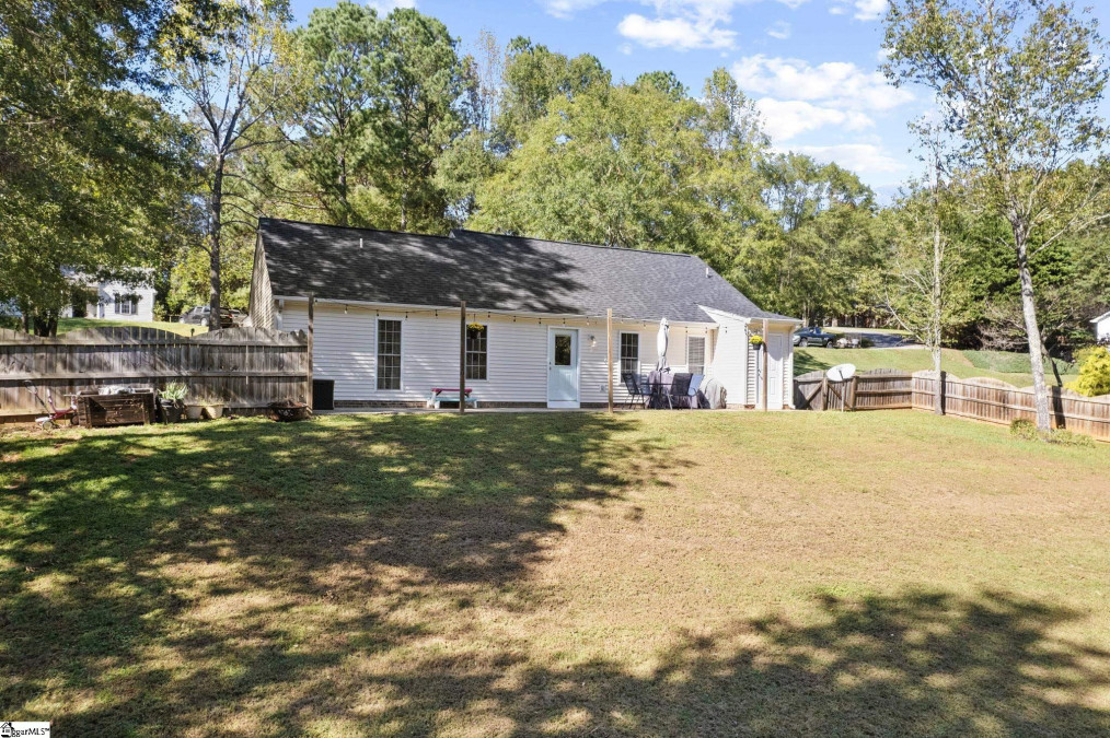 225 Crestwood  Liberty, SC 29657