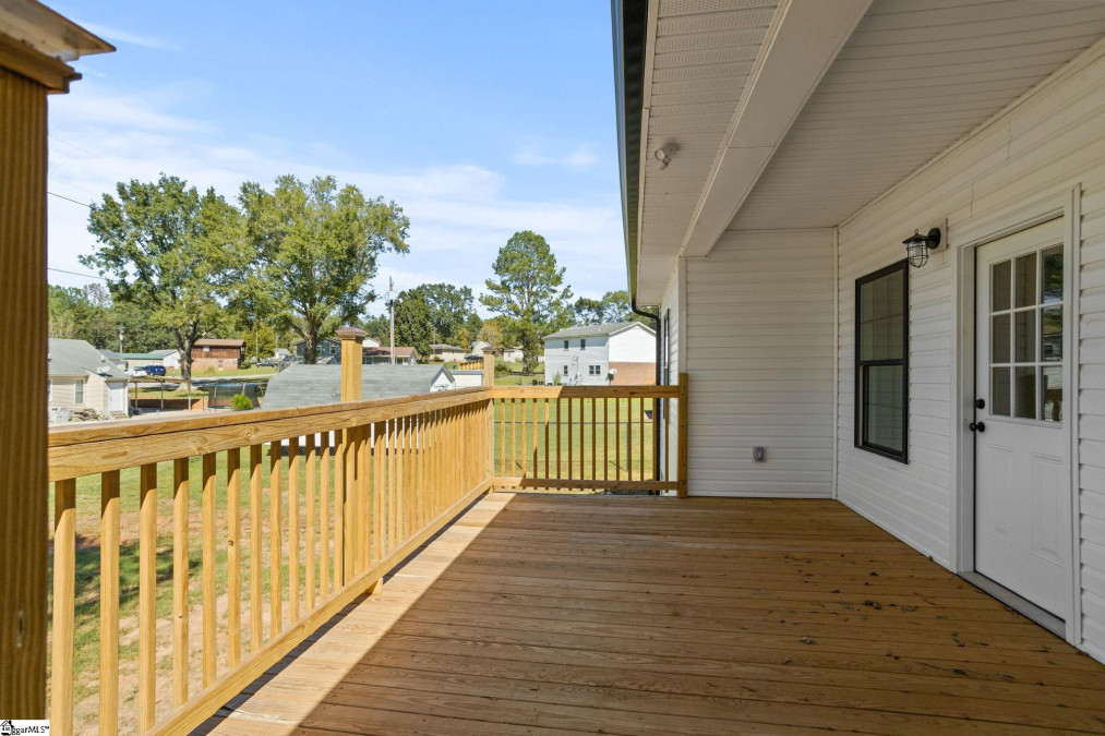 510 Shady Pine Seneca, SC 29678