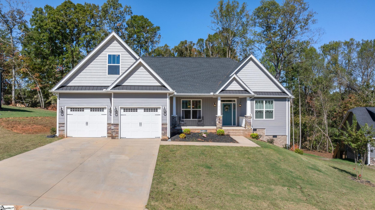 615 Forden  Wellford, SC 29385