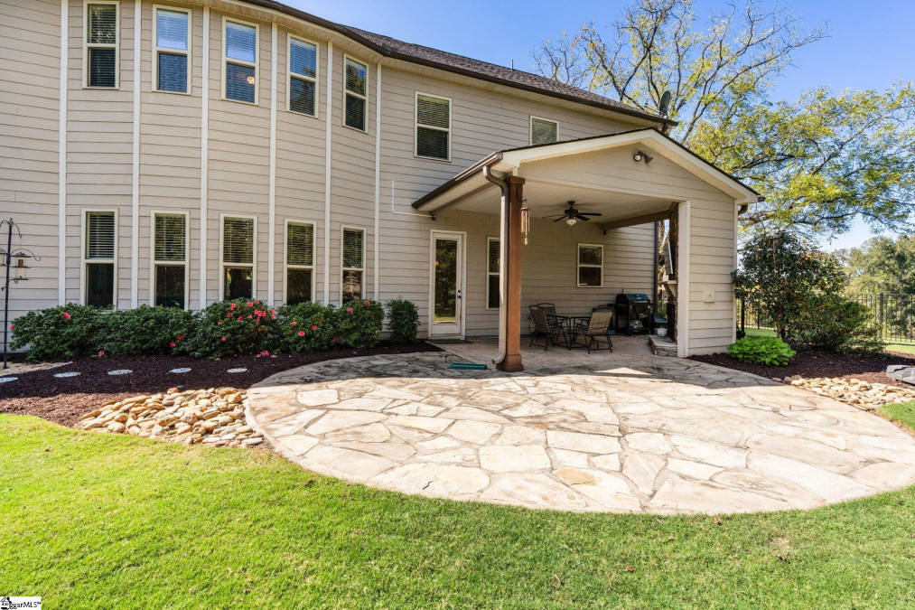 8 Wood Leaf Travelers Rest, SC 29690