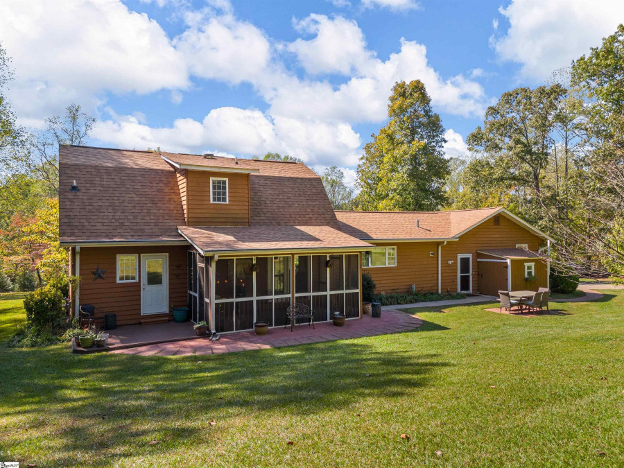 173 Hollingsworth  Pickens, SC 29671