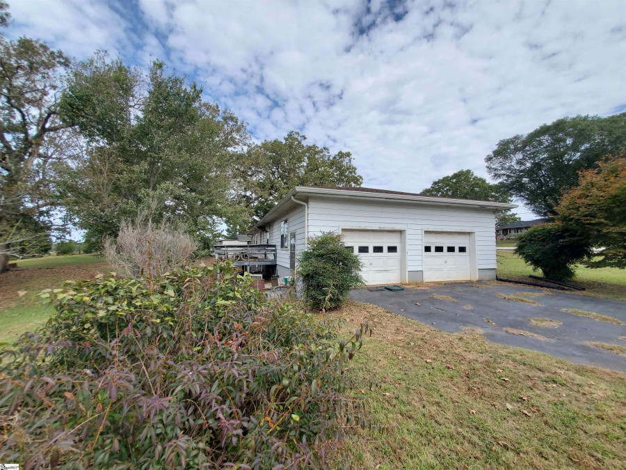 1600 Old Pelzer Piedmont, SC 29673