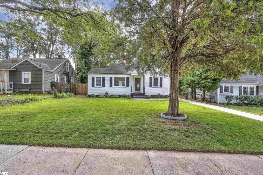 119 Pleasant Rg Greenville, SC 29605