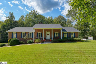 145 Anderson  Roebuck, SC 29376