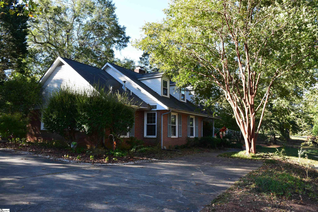 145 Queens  Pickens, SC 29671