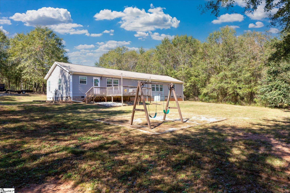 772 Bumblebee  Wellford, SC 29385