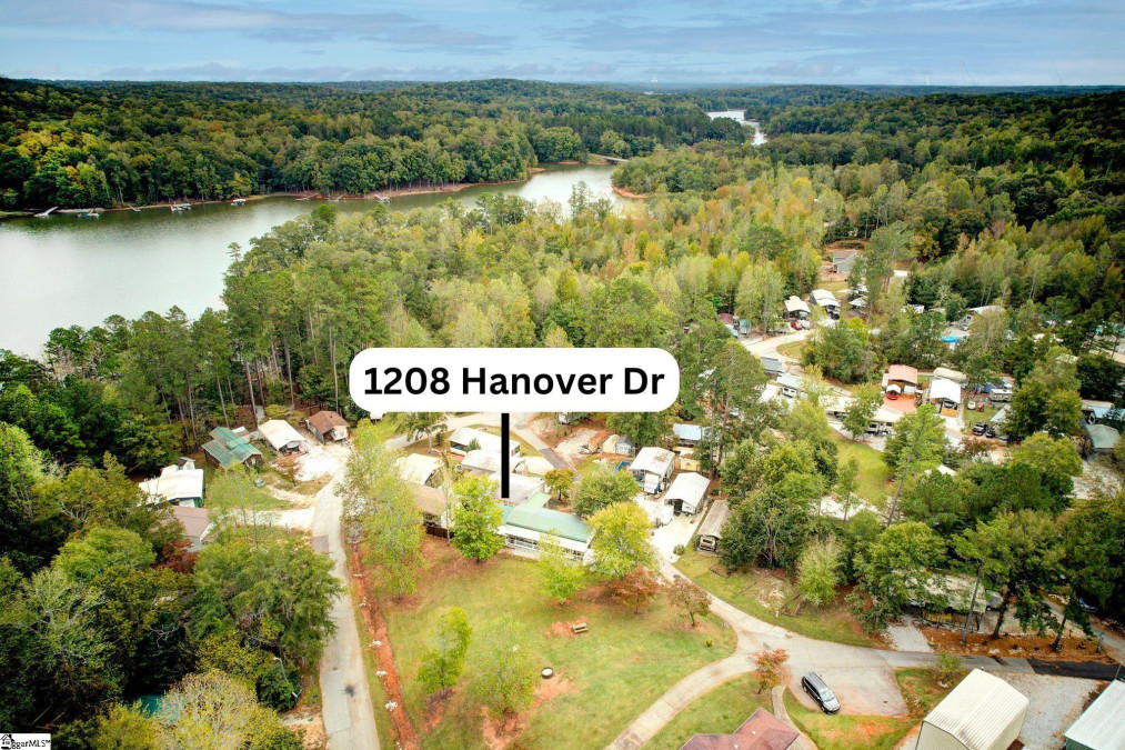 1208 Hanover  Westminster, SC 29693