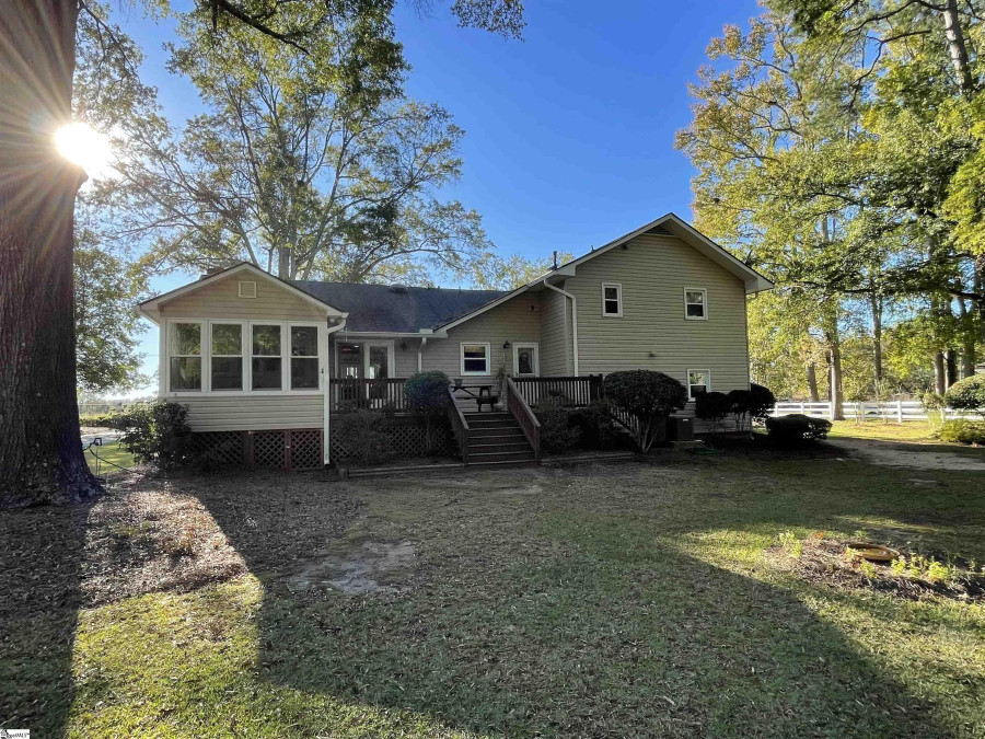 501 Poplar  Clinton, SC 29325