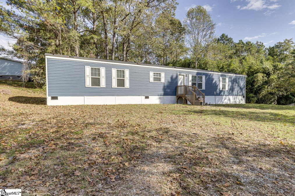 305 Bagwell W Liberty, SC 29657