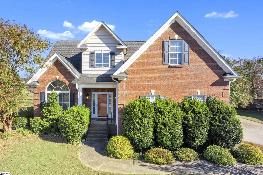 1073 Corie Crest Boiling Springs, SC 29316