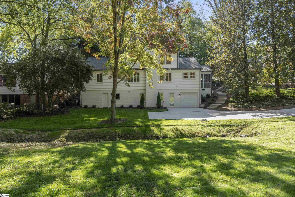 123 Woodland  Greenville, SC 29601