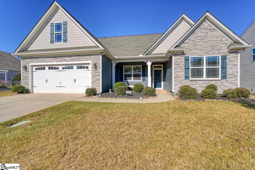 220 Nearmeadows  Simpsonville, SC 29681