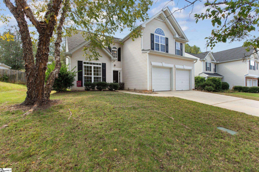 223 Bonnie Woods Greenville, SC 29605