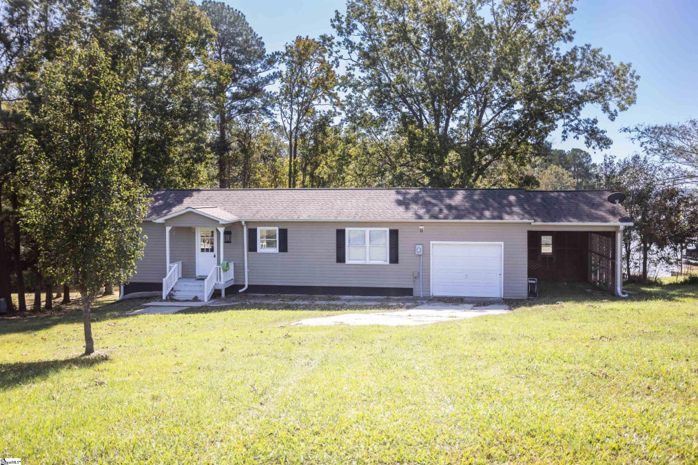 774 Lakeview Farm Cross Hill, SC 29332