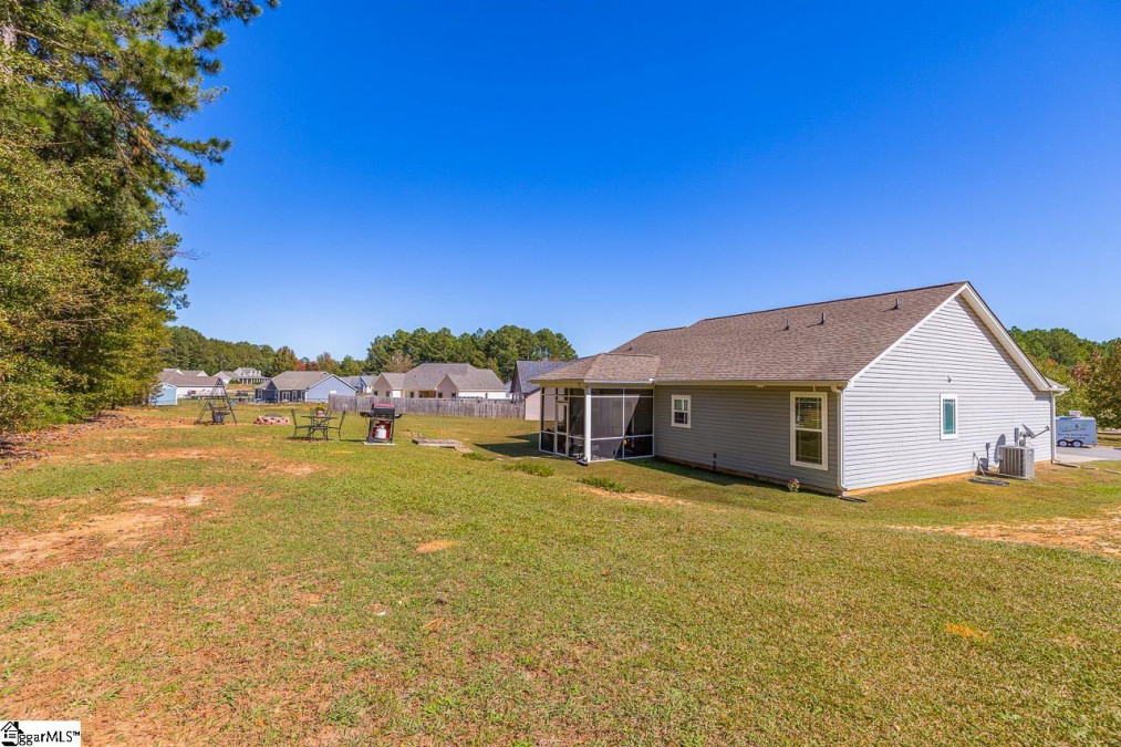 116 Spanish Moss Williamston, SC 29697