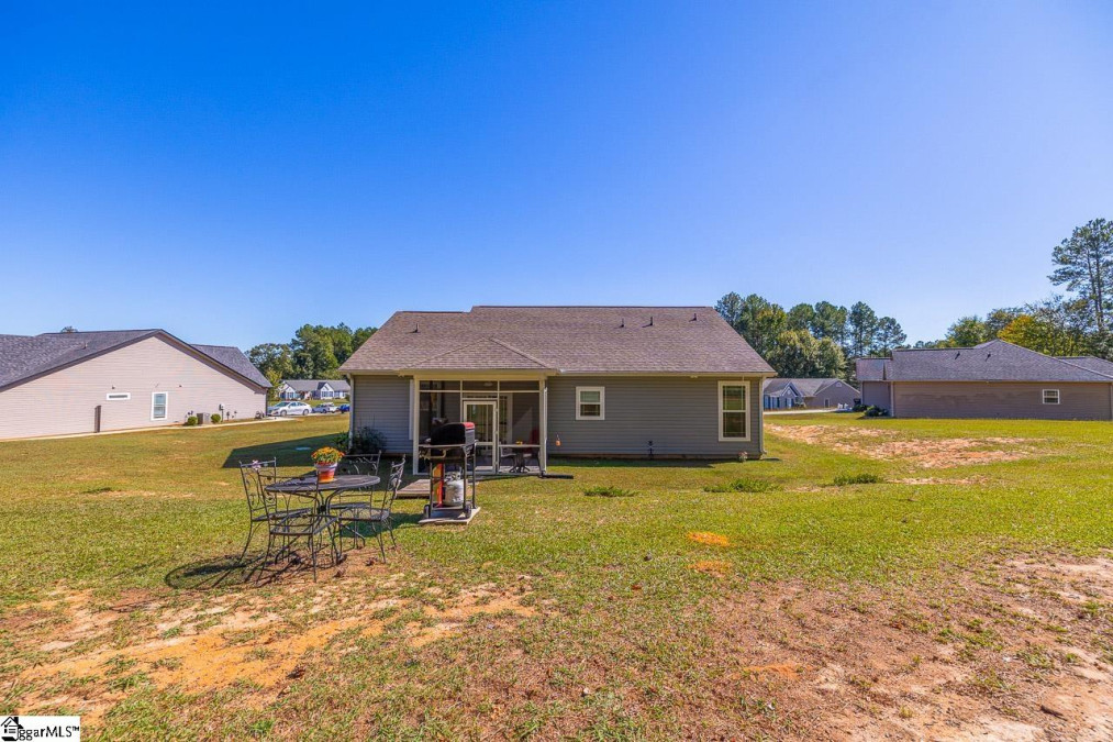 116 Spanish Moss Williamston, SC 29697