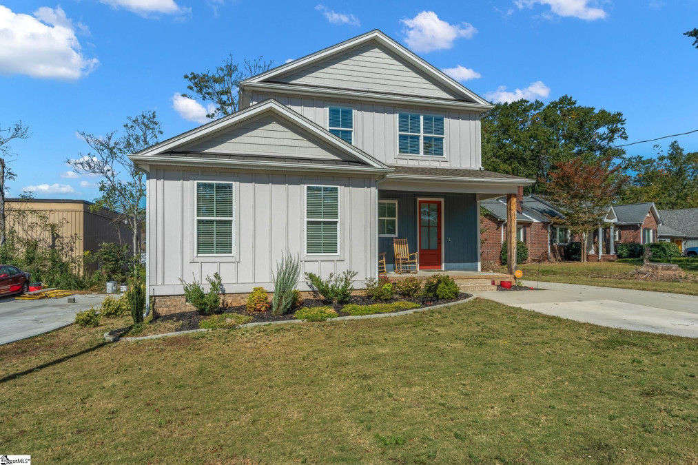 11 Buena Vi Greenville, SC 29607