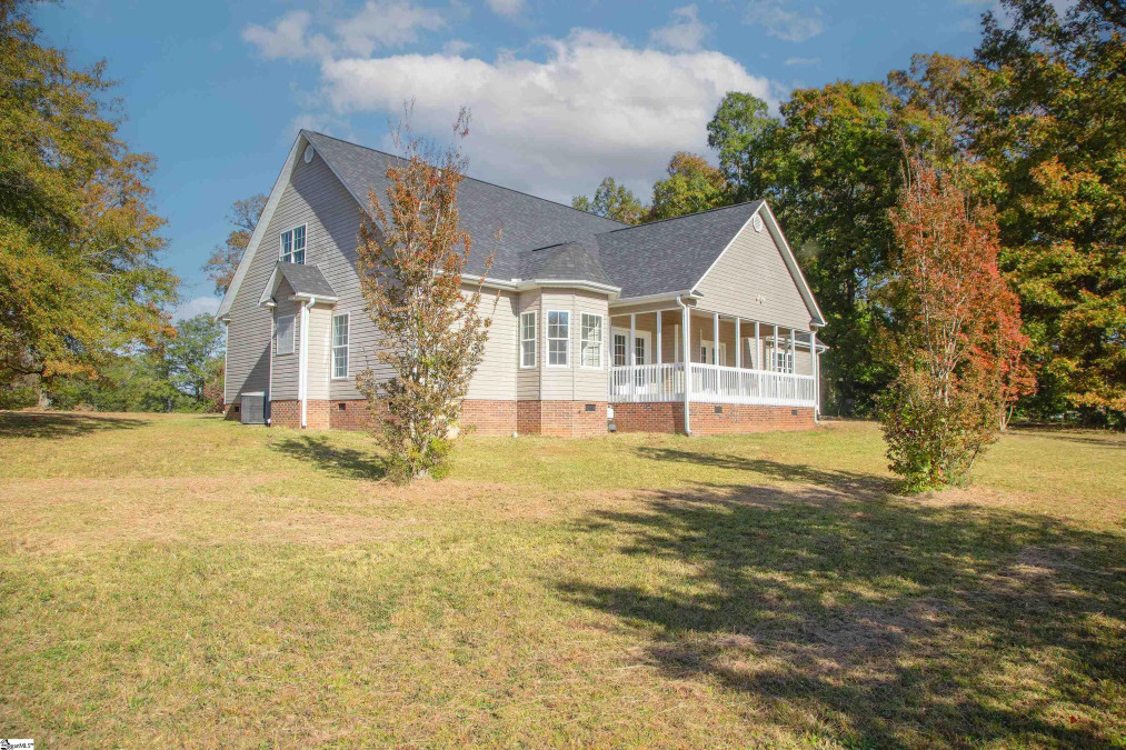 385 Dacusville  Marietta, SC 29661