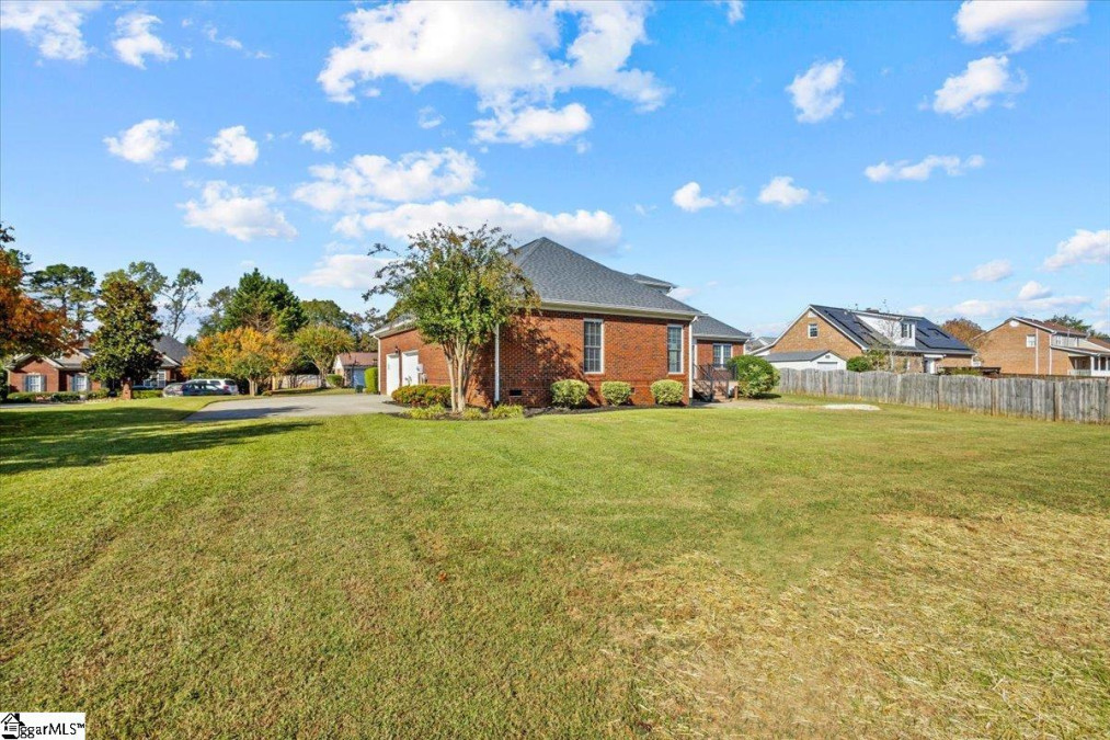 9 Darby Hill Taylors, SC 29687