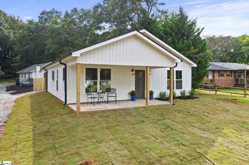 125B Hilltop  Travelers Rest, SC 29690