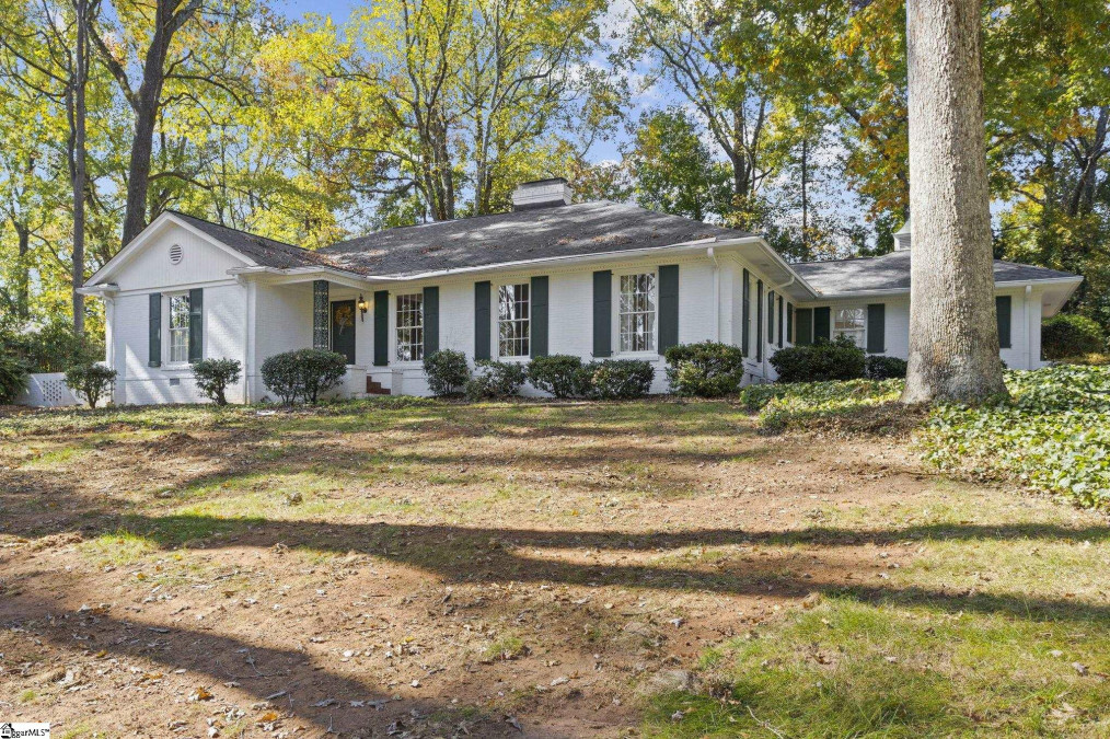 10 Hermitage  Greenville, SC 29615