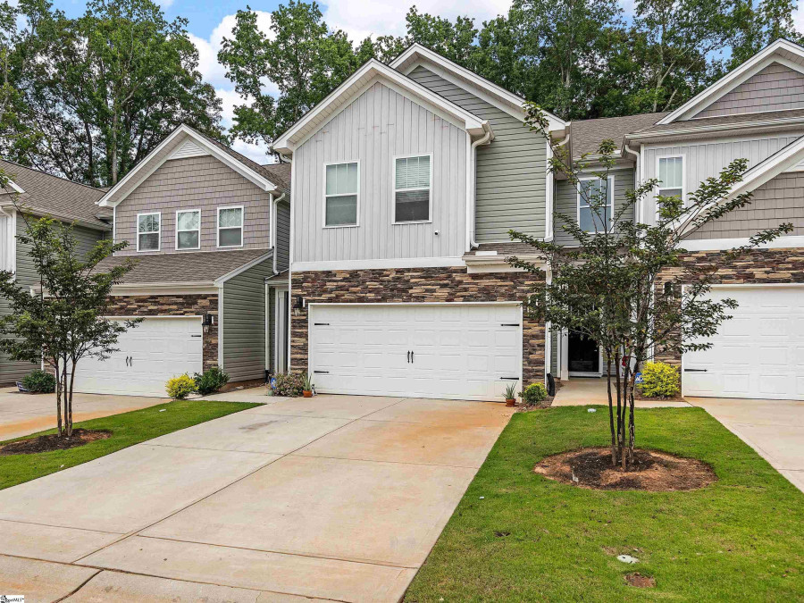 352 Waterhall  Spartanburg, SC 29306