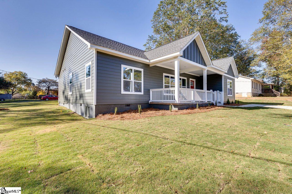 10 Harvard  Greenville, SC 29611