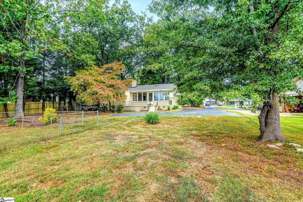 206 Laurel  Greer, SC 29651