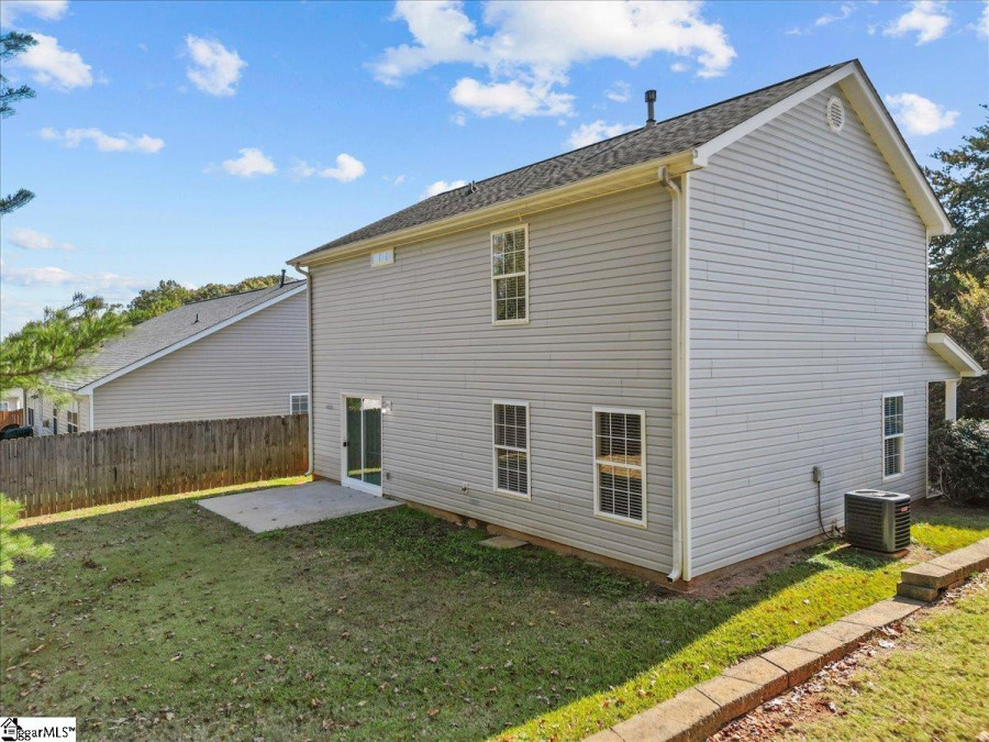 512 Reid School Taylors, SC 29687