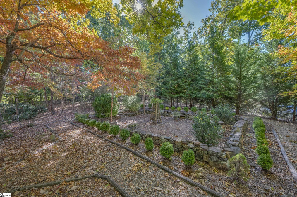 550 Ridge Top Tryon, NC 28782