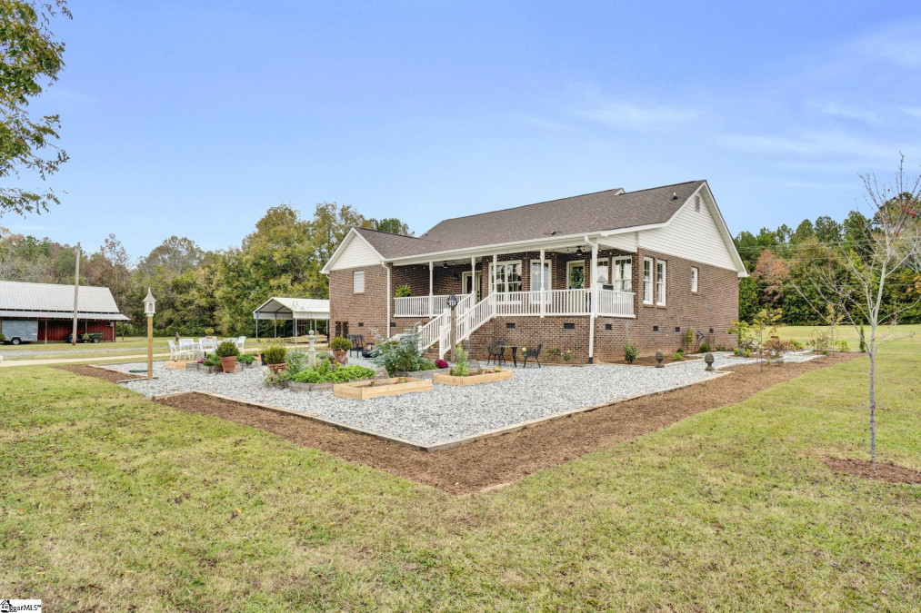 6050 Cross Anchor Enoree, SC 29335