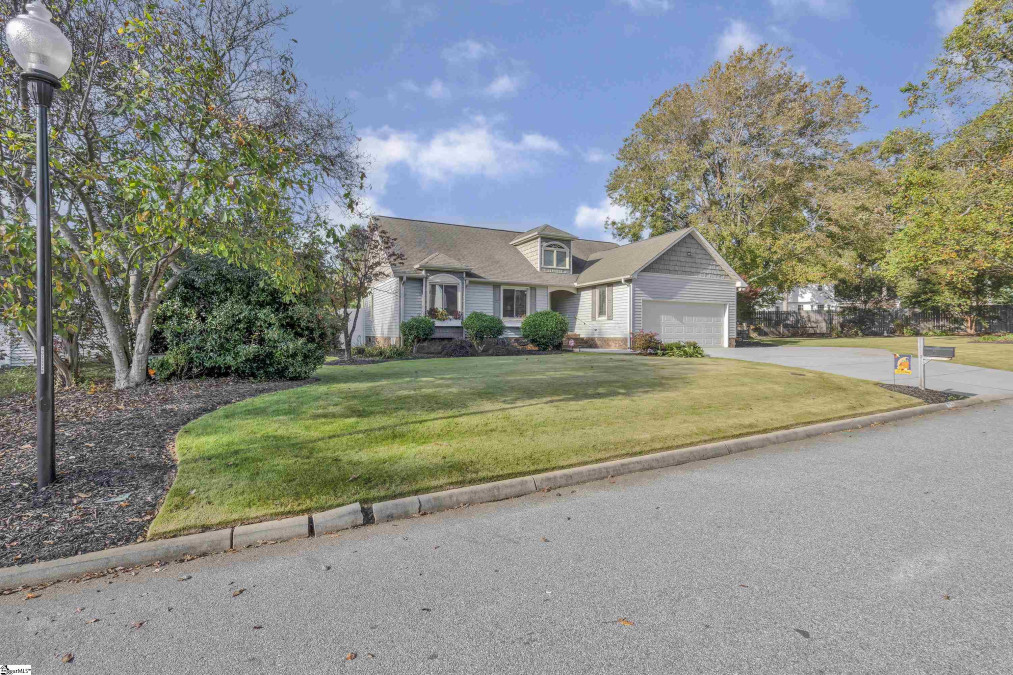 211 Kincade  Simpsonville, SC 29681