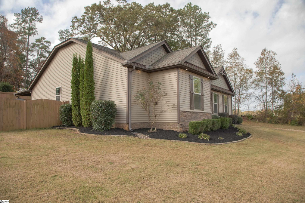 9 Fenton  Travelers Rest, SC 29690