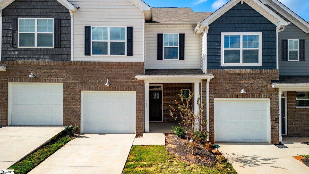 317 Compass E Easley, SC 29640