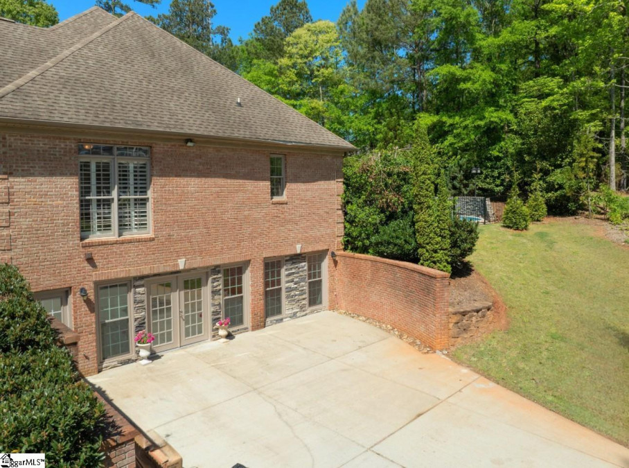 524 Magnolia Blossom Spartanburg, SC 29301-5018