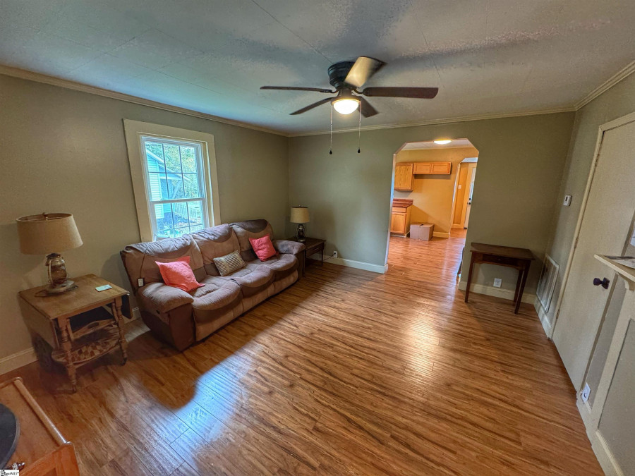 270 Beason  Woodruff, SC 29388