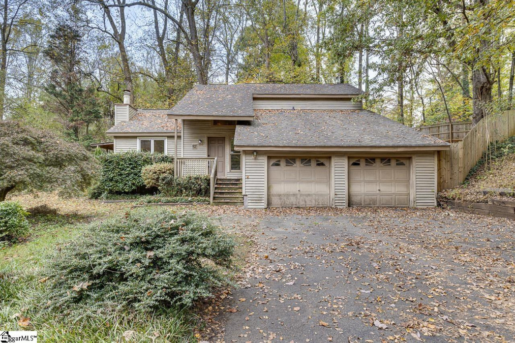 82 Westview  Greenville, SC 29609