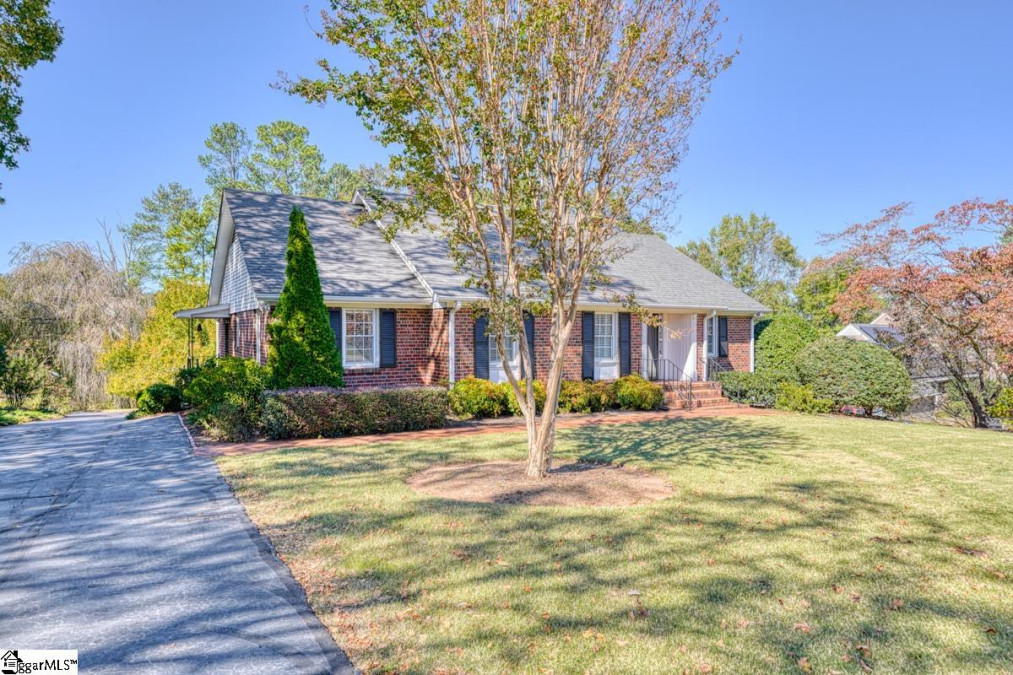 230 Sheffield  Greer, SC 29651