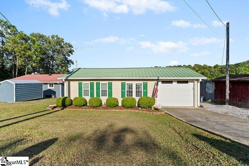 555 Point Lookout Cross Hill, SC 29332