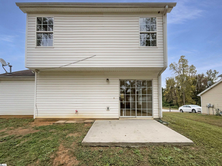 207 Corley E Spartanburg, SC 29303