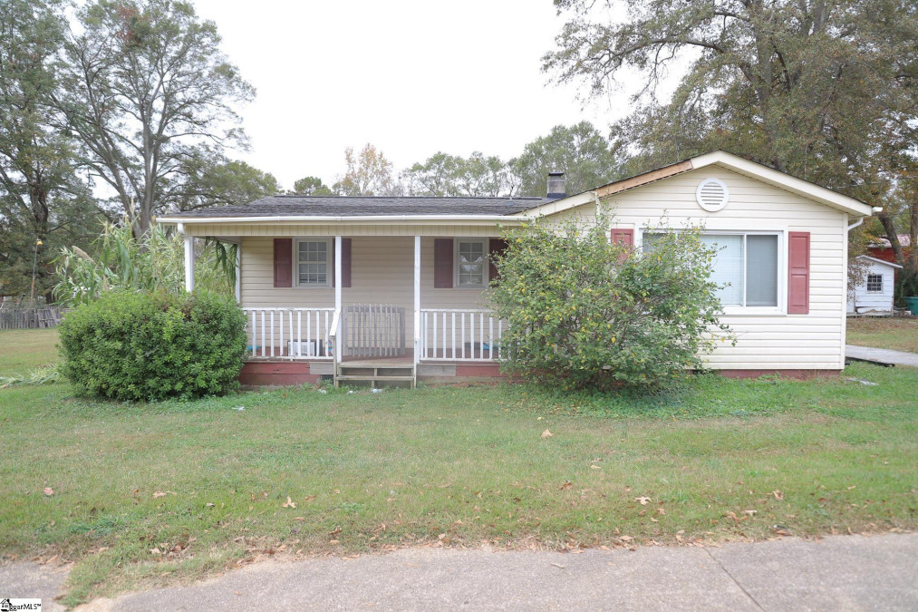 503 Cherokee W Chesnee, SC 29323