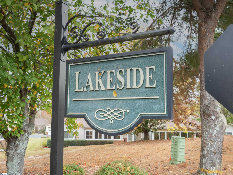 205 Lakeside  Greenville, SC 29615-5323