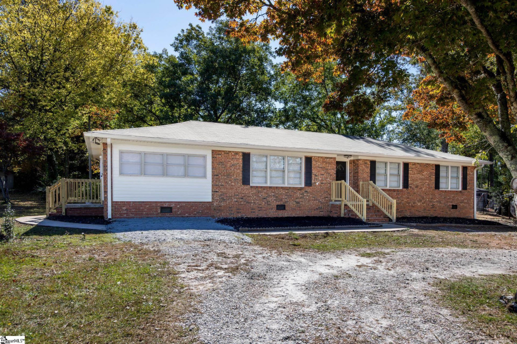 446 Sunset  Clinton, SC 29325