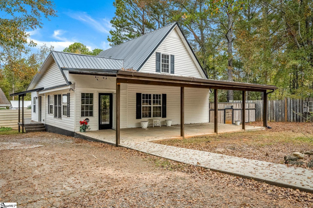 422 Hall  Anderson, SC 29624