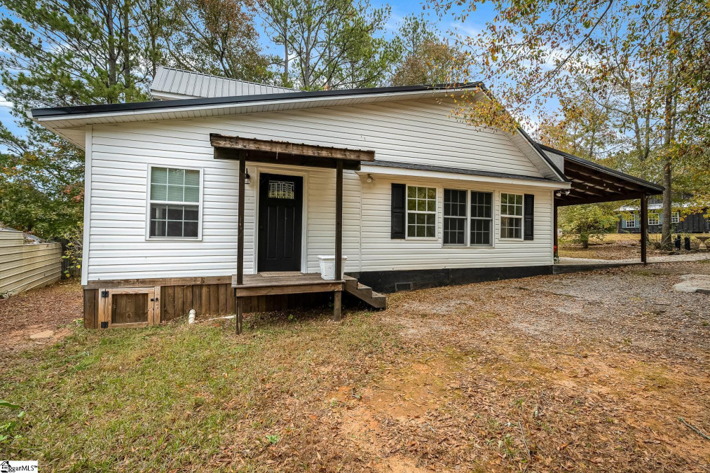 422 Hall  Anderson, SC 29624