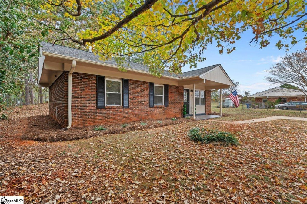 202 Gowan  Spartanburg, SC 29301