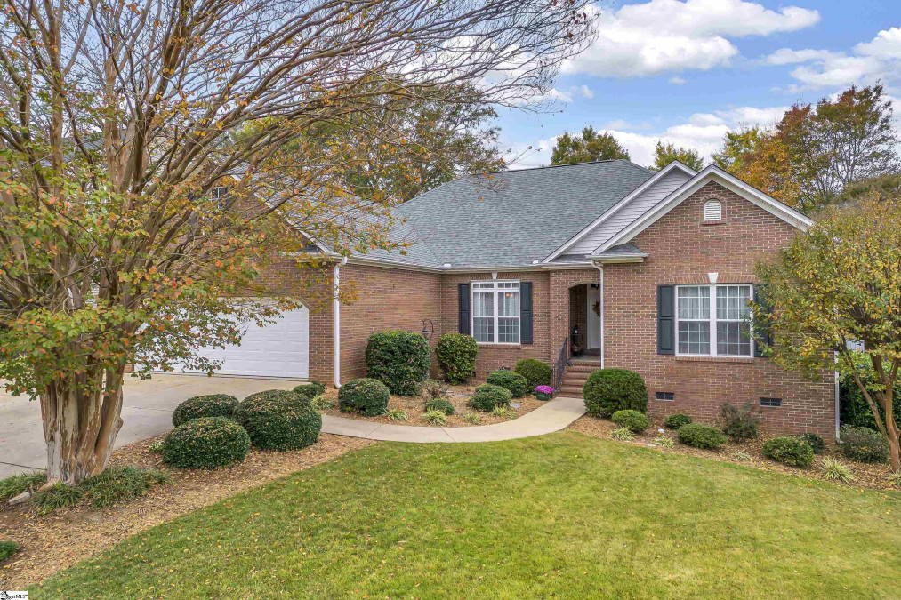 121 Plum Creek Greenville, SC 29607